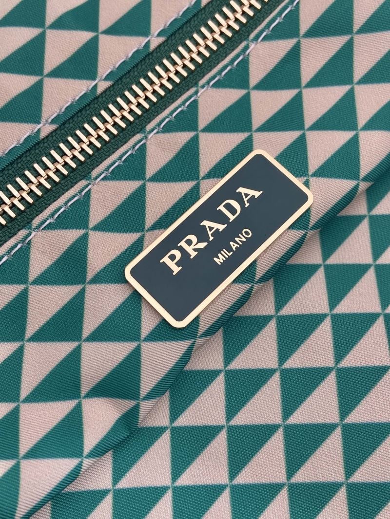 Pra*a tote bags